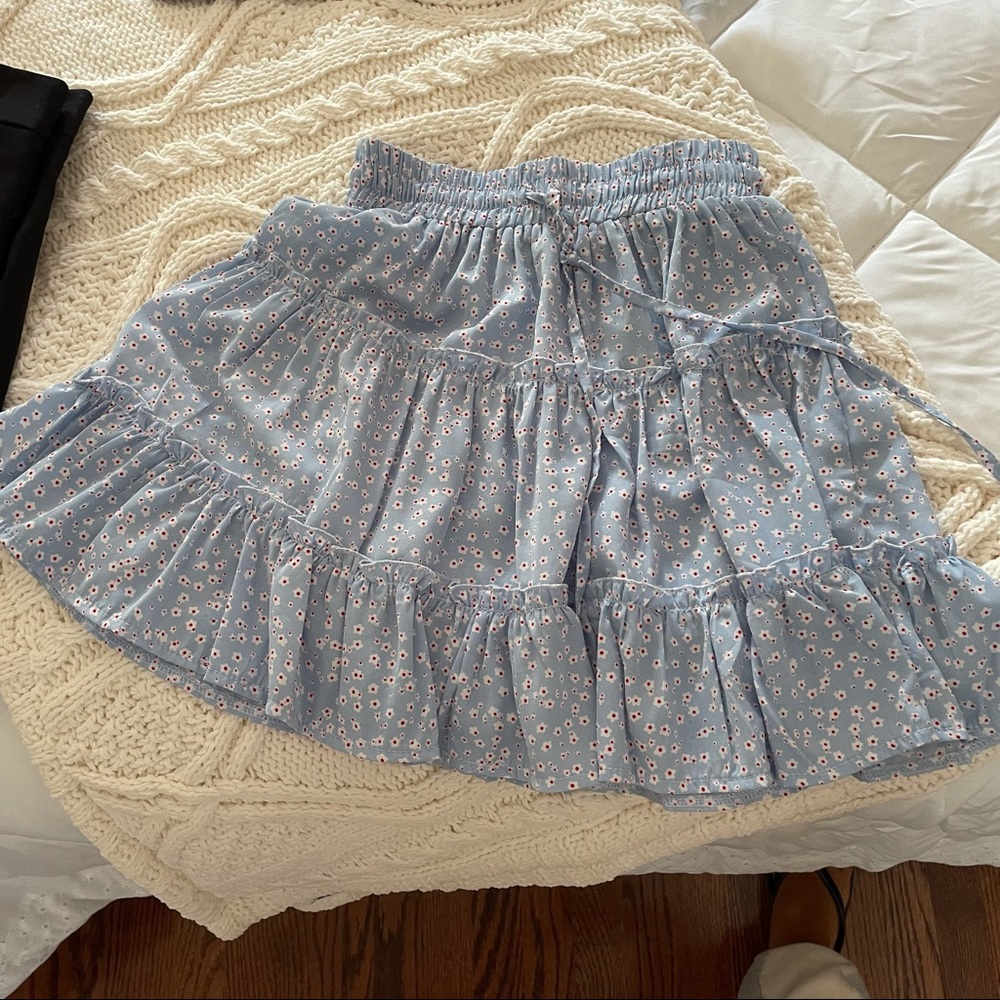 flowery skirt